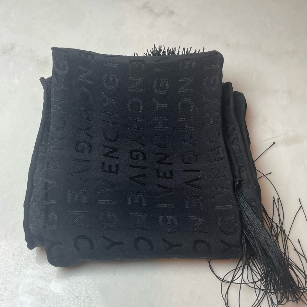 NEW Givenchy Silk Logo-Jacquard Fringe Scarf Made in Italy - Picture 2 of 9